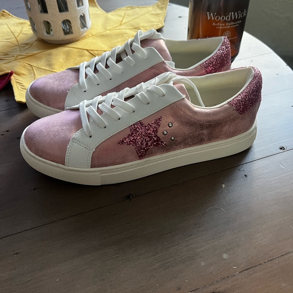 HEY GIRL by Corkys Pink and White Glitter Sneakers​ - Picture 2 of 5